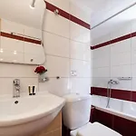 Delphinus Nefeli Apartman Áyios Nikítas