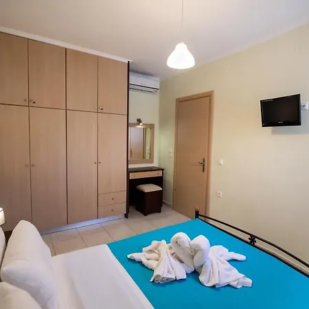 Delphinus Nefeli Appartement *