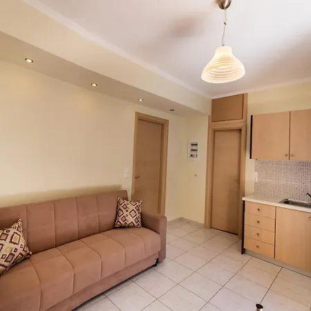 Delphinus Nefeli Áyios Nikítas