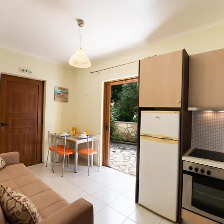 Delphinus Nefeli Daire *