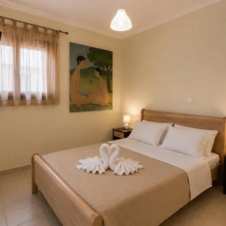 Delphinus Nefeli Appartement *